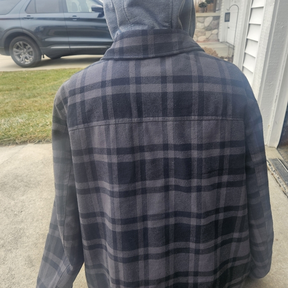 Levi's Men's Dark Gray Plaid Hooded Jacket - Picture 3 of 6